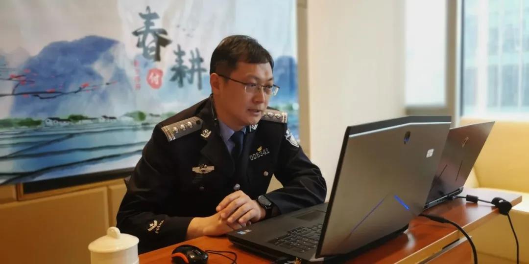 9aad0b9b368feaefe119e70022bc4ad3.jpg 4.9-3.jpg